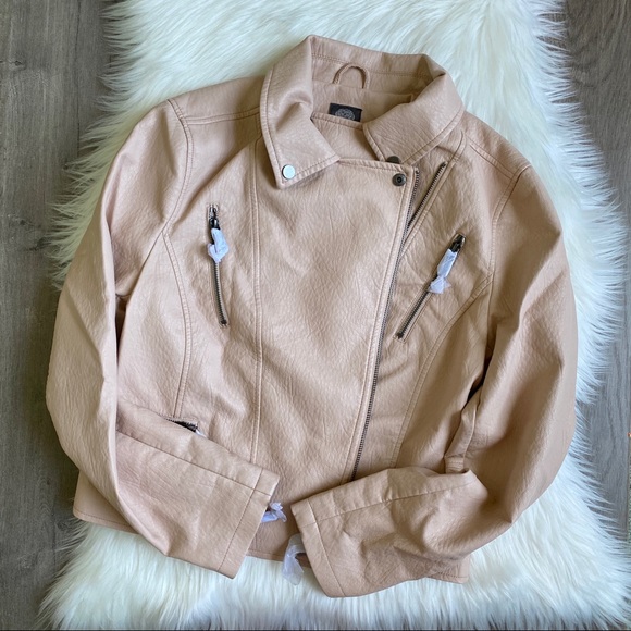 NWT Vince Camuto Faux-Leather Jacket - Picture 2 of 7